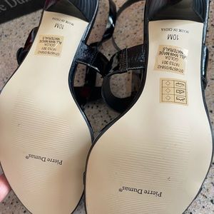 Black patent leather pump very cute